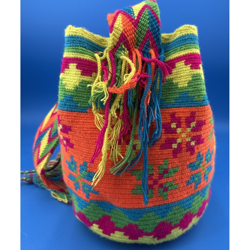 Authentic Wayuu Colombian Womens Handmade Large Colorful Mochila Bojo Tote Bag - Picture 7 of 11